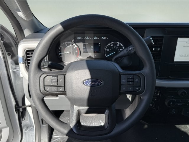 2027 Ford Super Duty F-350 SRW XLT