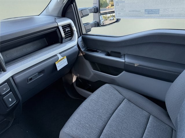 2027 Ford Super Duty F-350 SRW XL