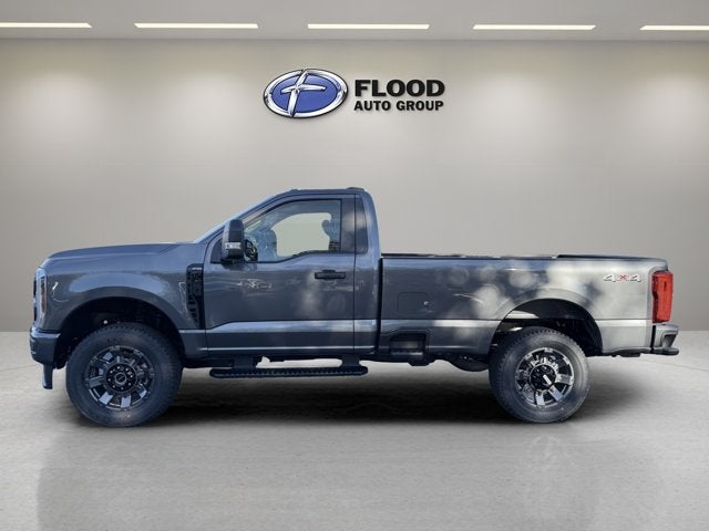 2027 Ford Super Duty F-350 SRW XL