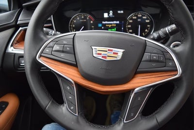 2020 Cadillac XT5 Premium Luxury