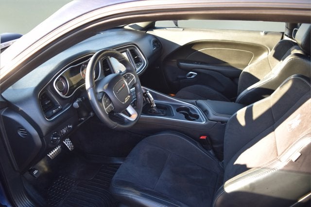 2016 Dodge Challenger 392 Hemi Scat Pack Shaker