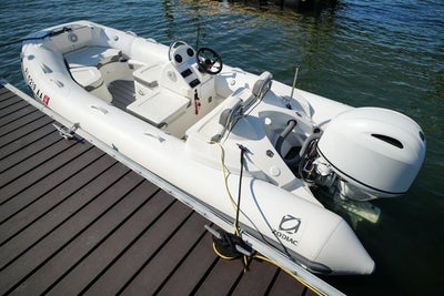 2025 Zodiac YACHTLINE YL490DL DELUXE Base