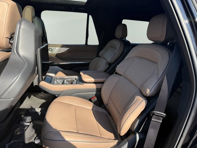 2025 Lincoln Navigator Black Label