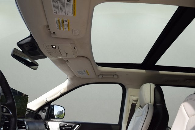 2022 Lincoln Navigator Black Label