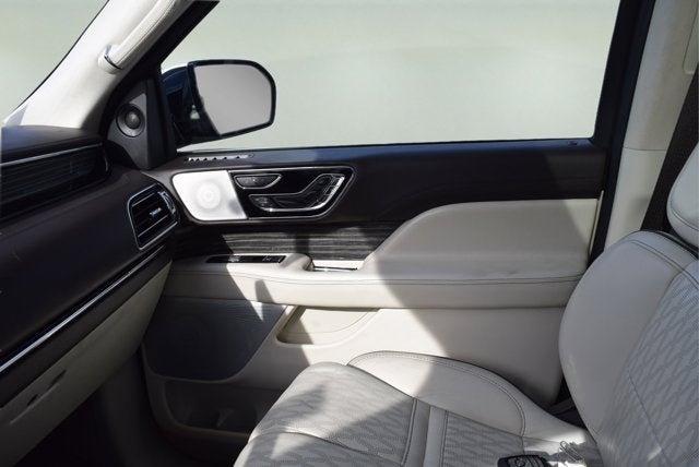 2022 Lincoln Navigator Black Label