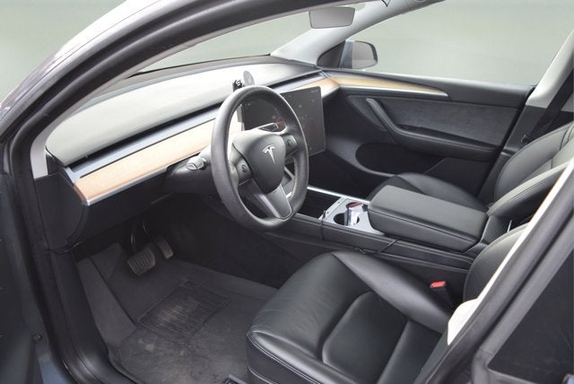 2023 Tesla Model Y Base