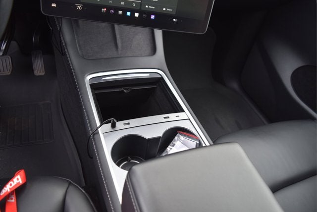 2023 Tesla Model Y Base