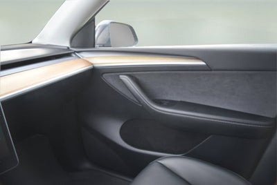 2023 Tesla Model Y Base