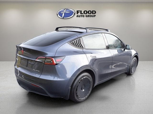 2023 Tesla Model Y Base