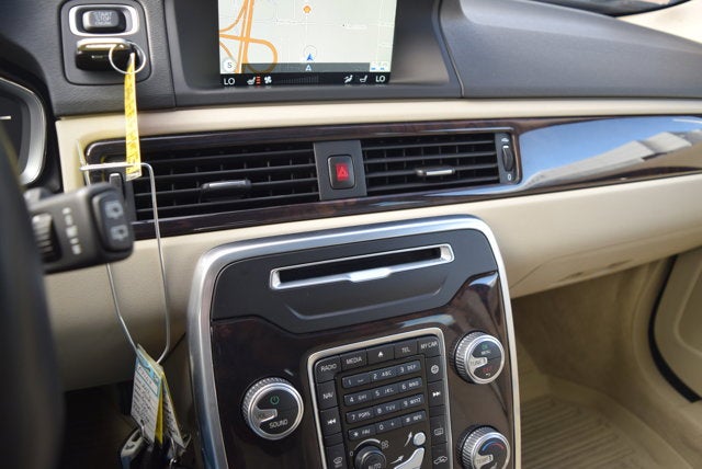 2016 Volvo XC70 T5 Premier