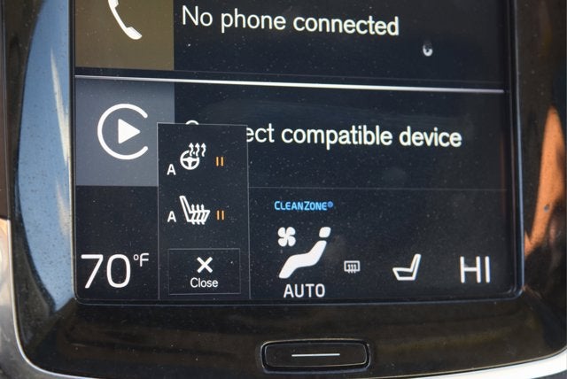 2019 Volvo XC90 Momentum