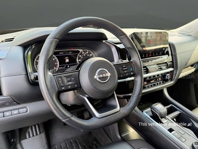 2023 Nissan Pathfinder SL