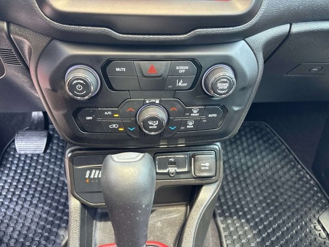 2022 Jeep Renegade Trailhawk